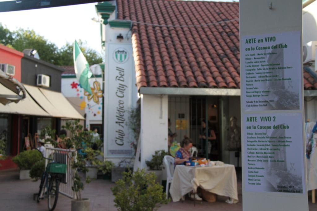 Muestra de artistas en el Club Atlético