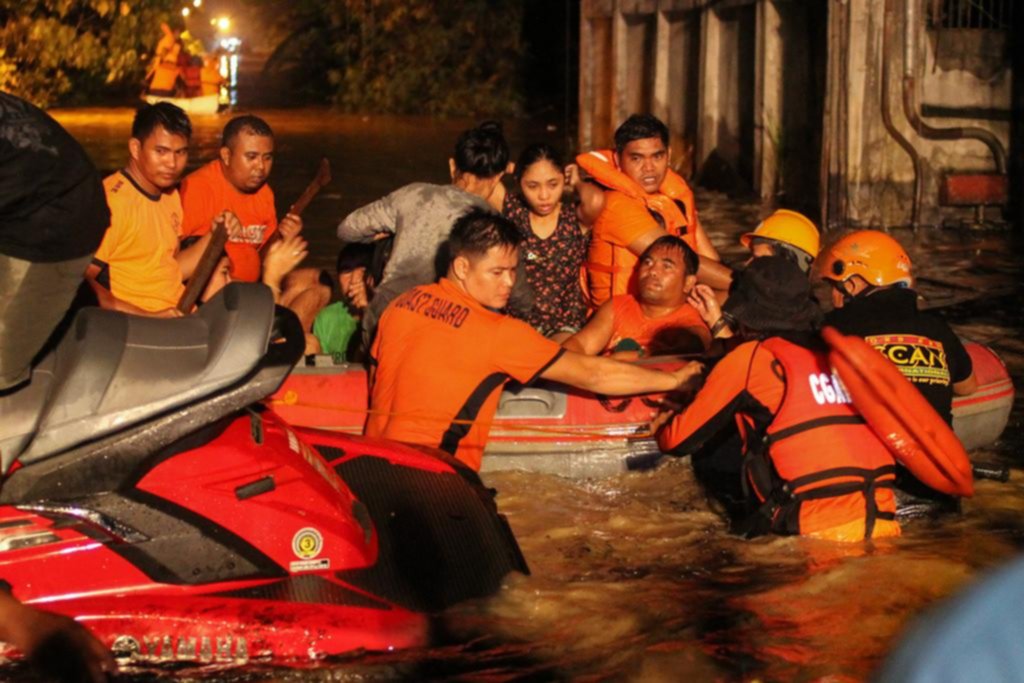 Una violenta tormenta tropical provocó la muerte de 200 personas en Filipinas