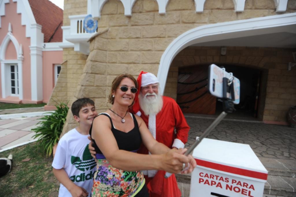 Cómo esperan a Papá Noel en los hogares argentinos