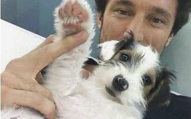 Pico Mónaco, junto a su perro, le dijeron no a la piroctenia