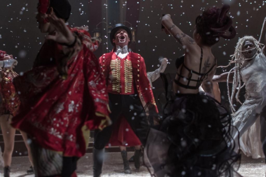 “El gran showman”: Hugh Jackman dejó atrás las garras, y baila y canta en el circo