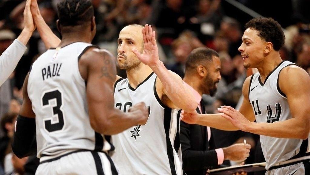 Ginóbili aportó 15 puntos en la victoria de los Spurs frente a Sacramento Kings