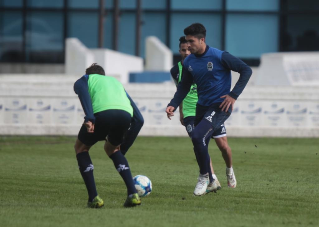 El ahora ex delantero tripero Nicolás Ibáñez pudo armar su combo perfecto