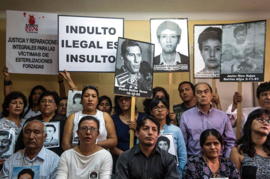 El polémico indulto a Fujimori genera una ola de renuncias en el gobierno de Perú