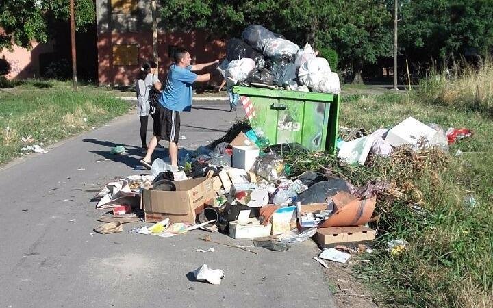Preocupación por la basura acumulada en 4 y 613