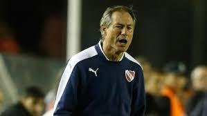 Holan tiene varias dudas para recibir a Boca mañana