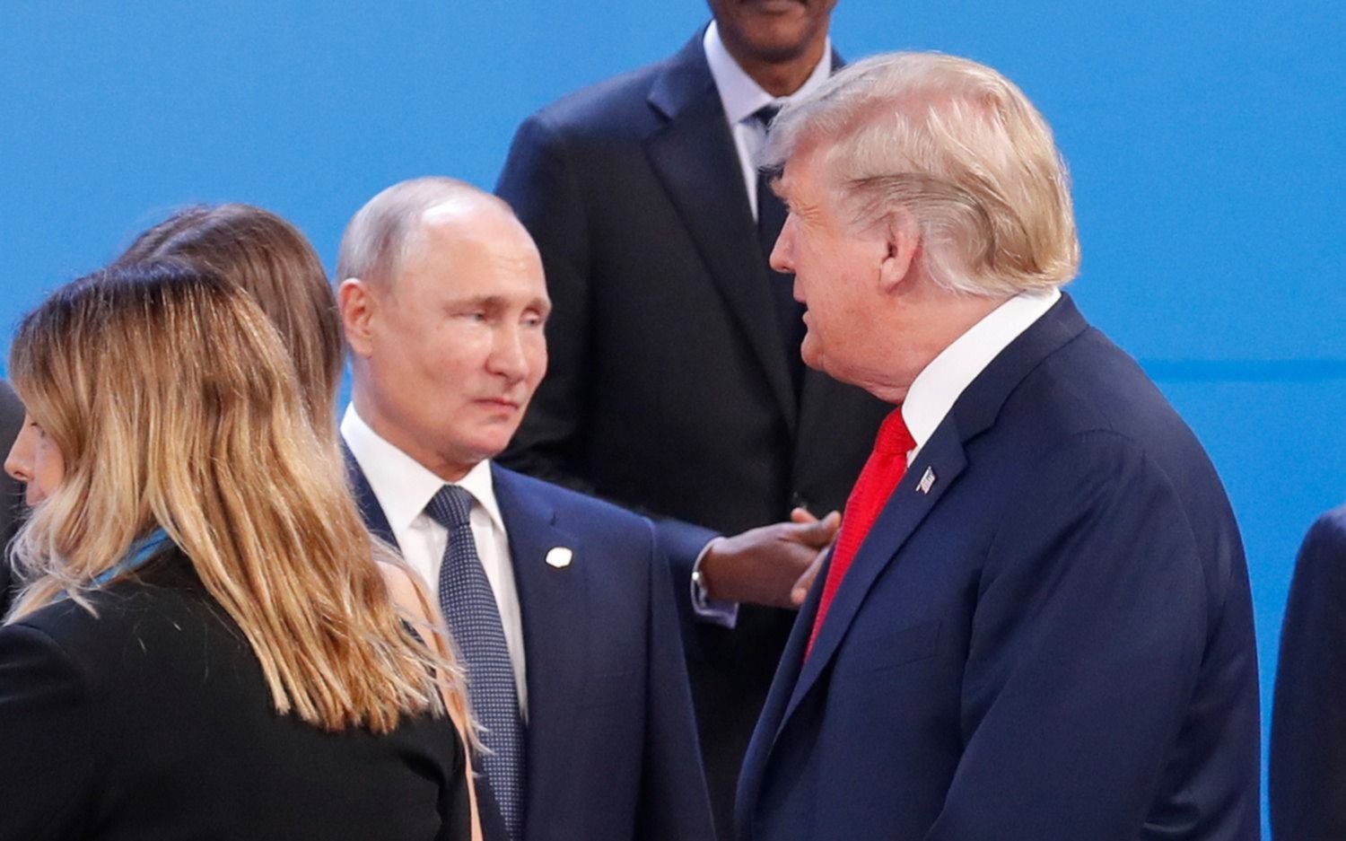 Tras la frustrada reunión, Trump y Putin tuvieron una breve charla