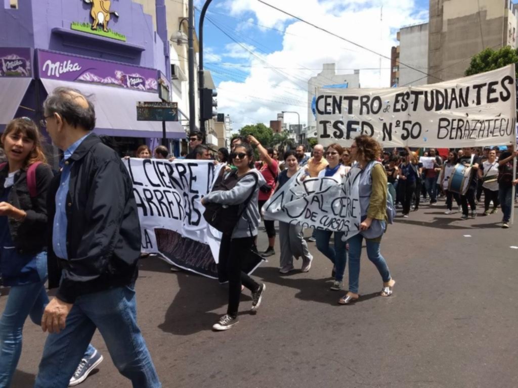La Provincia niega la baja de carreras en institutos de formación docente y técnica