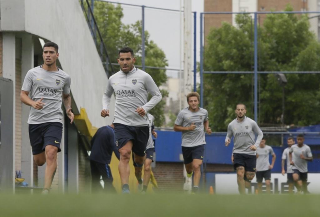 A Tevez lo bajaron para tenerlo a full en Madrid