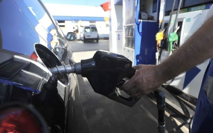 YPF baja el precio y estiman que no habrá nuevas subas