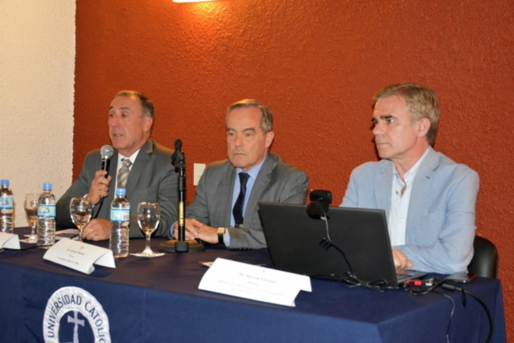 Presentaron en la UCALP la diplomatura en comercio y negocios internacionales