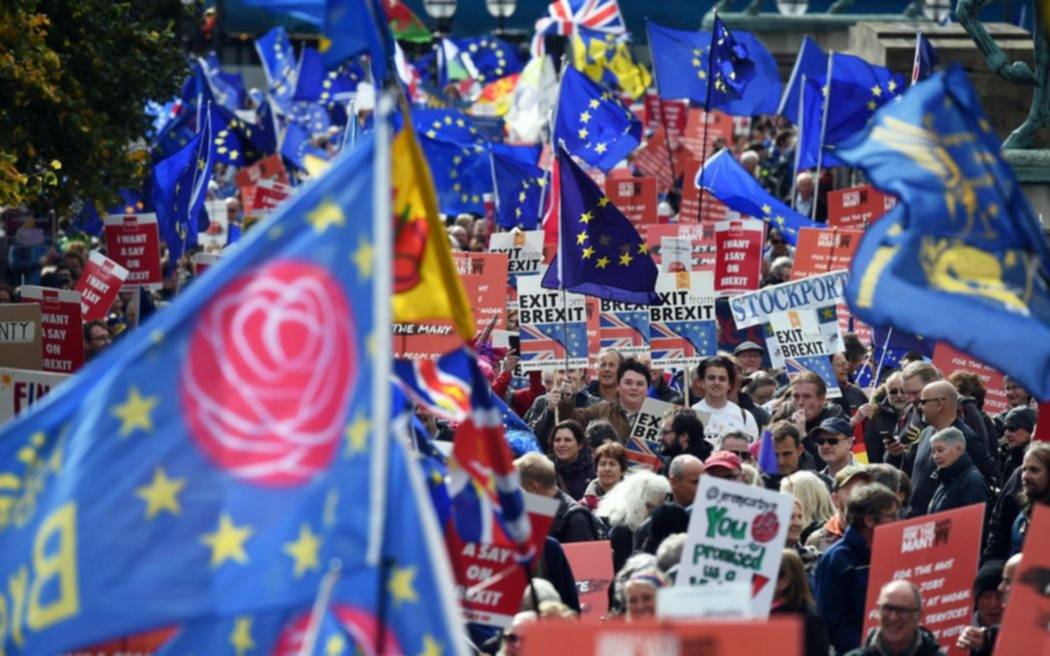 Reino Unido podría revocar el Brexit unilateralmente
