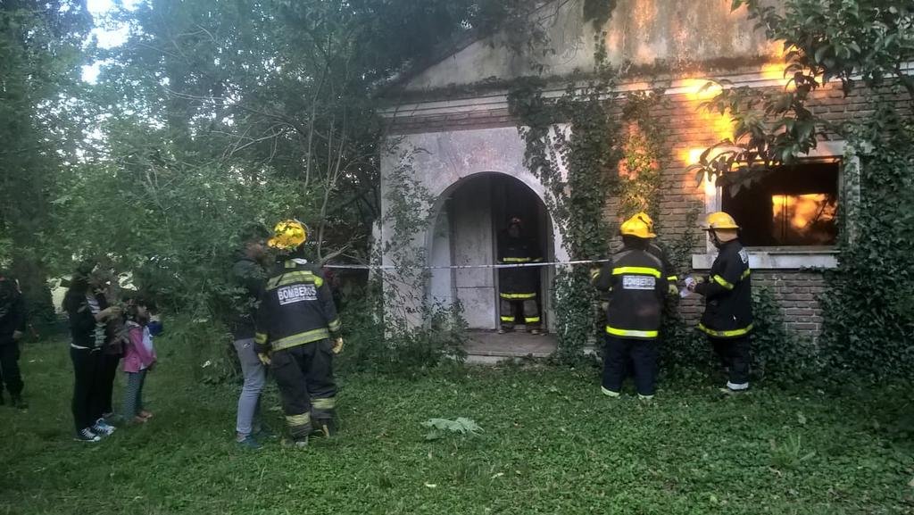 Tres impactantes simulacros de bomberos en la zona de El Peligro