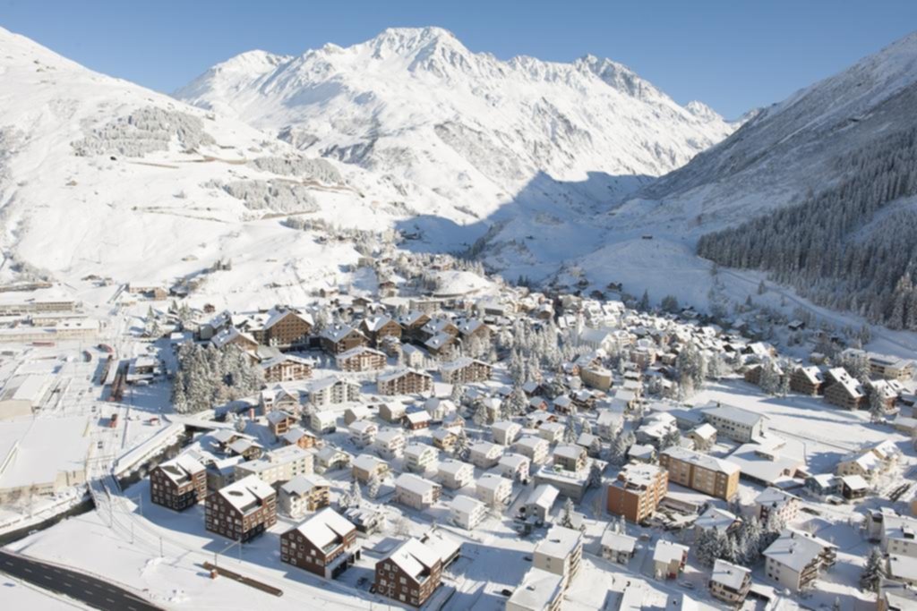 Andermatt, un pueblo suizo que renació de las cenizas y es una poderosa estación de esquí