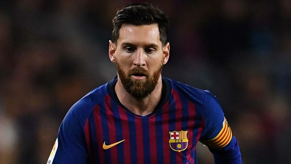 Barcelona, ya clasificado, recibe al Tottenham inglés, obligado a ganar para continuar en carrera