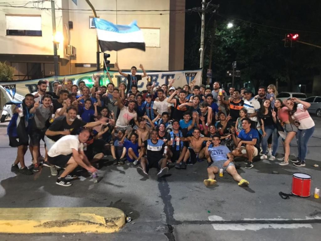 El CF. Ringuelet logró el ascenso a Primera