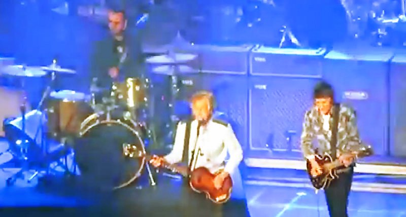 Cumbre: Paul tocó “Get Back” con Ringo ¡y Ron Wood!
