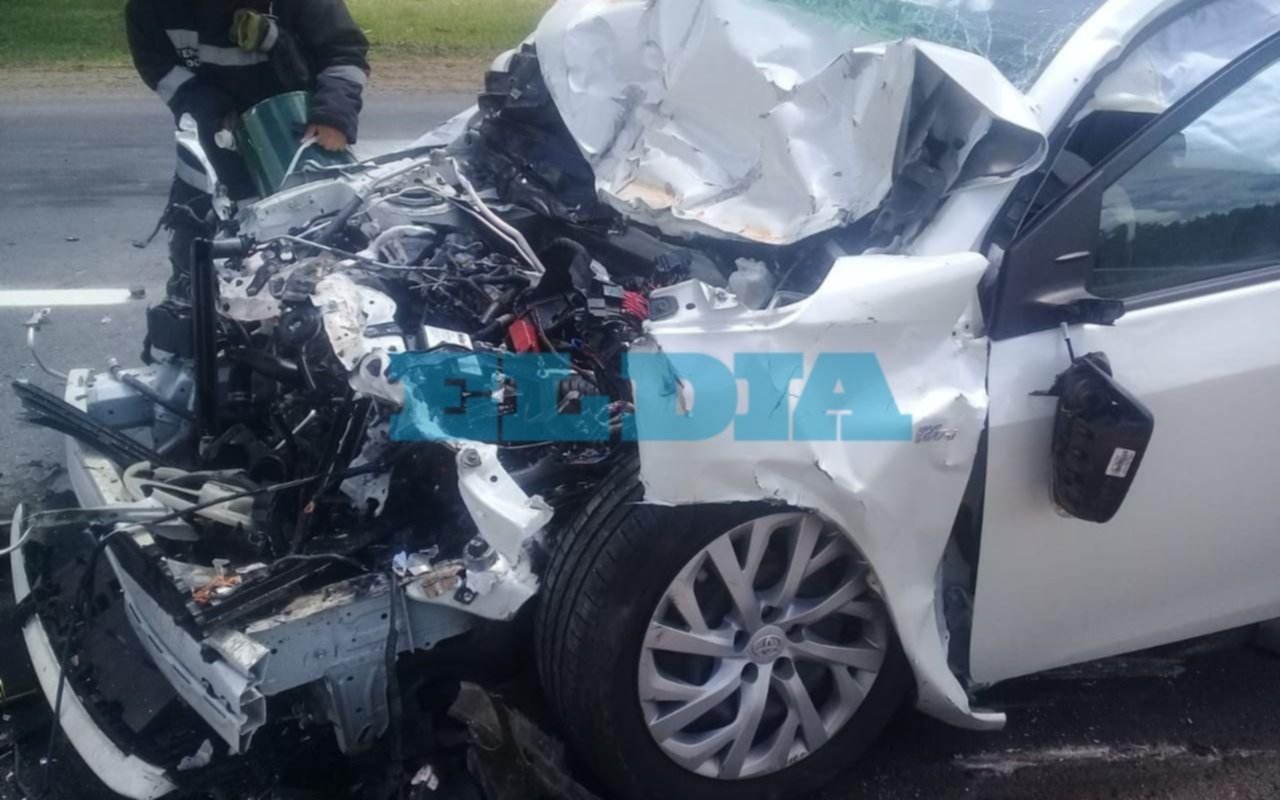 Tremendo accidente en El Peligro: una mujer terminó con las piernas quebradas
