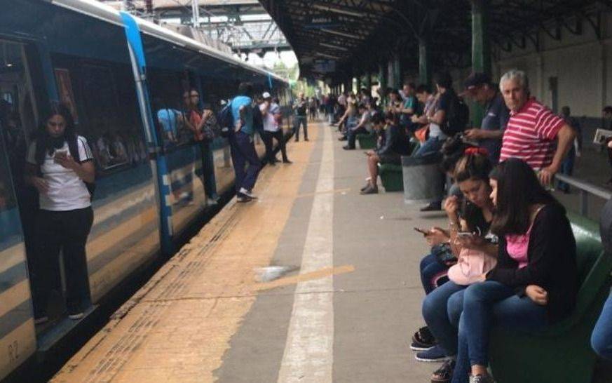 Con demoras se restablece el servicio del Tren Roca