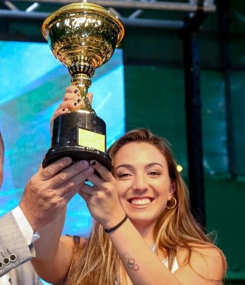 Carolina Ponce fue premiada como la mejor deportista de la ciudad de Ensenada