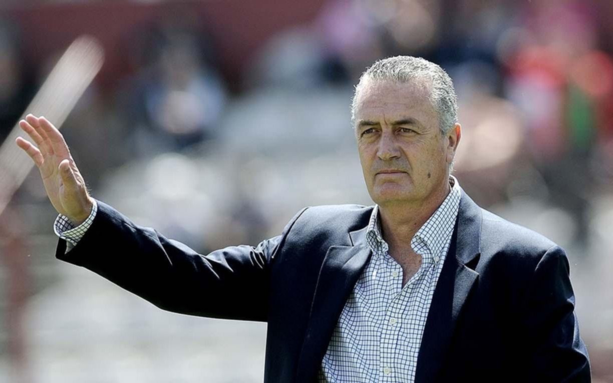 Alfaro se acerca a Boca: así se despidió de Huracán con una carta