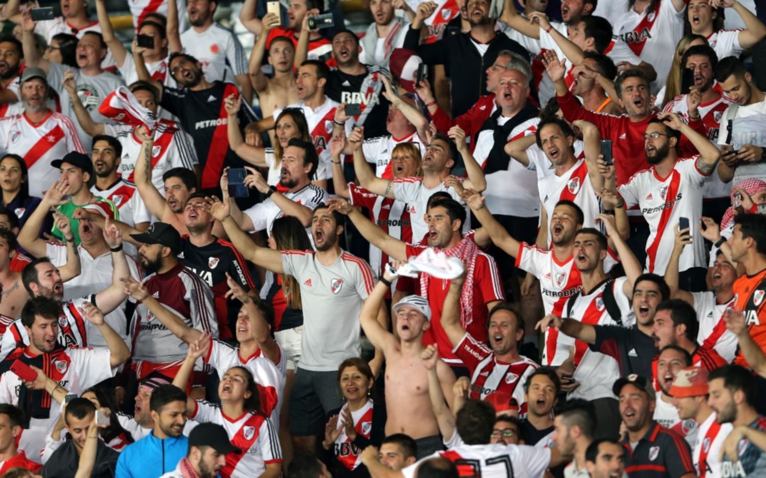Piden a hinchas de River que no vayan a Ezeiza a recibir al plantel