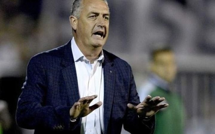 El duro comunicado de Huracán tras la ida de Alfaro