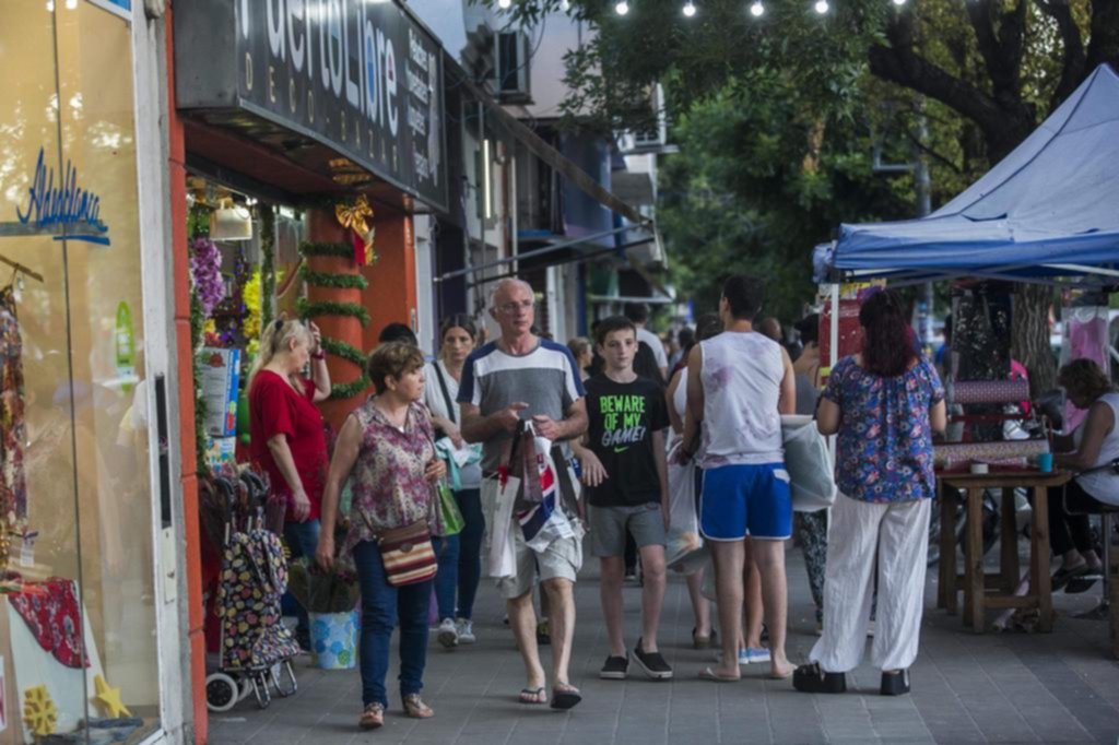 Las compras para Nochebuena movilizaron al comercio local