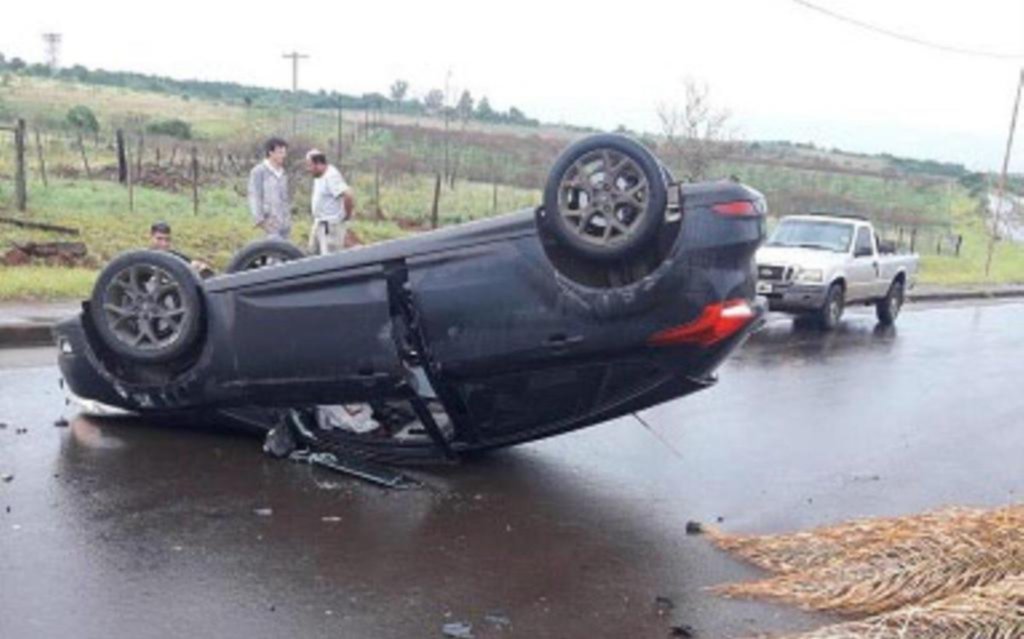 El ex Pincha Lentini volcó con su auto