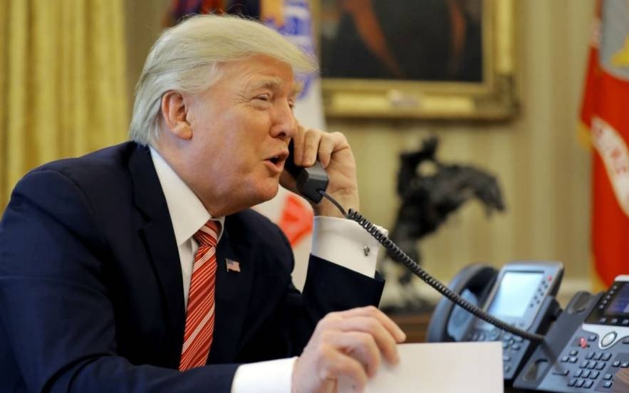 Trump a un nene de 7 años: ¿Todavía creés en Papa Noel?