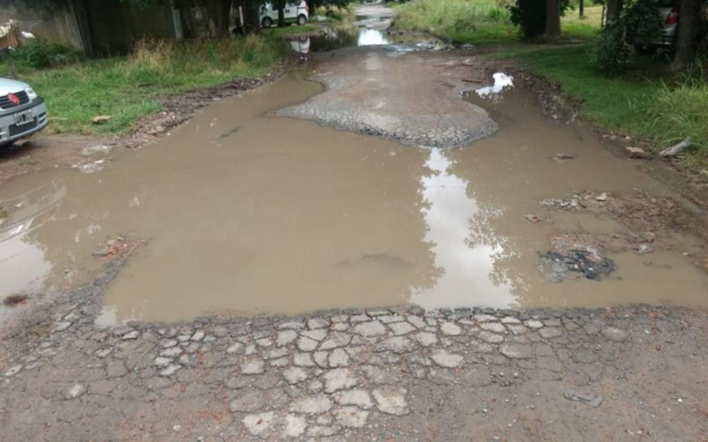 Piden el arreglo de una calle de San Carlos