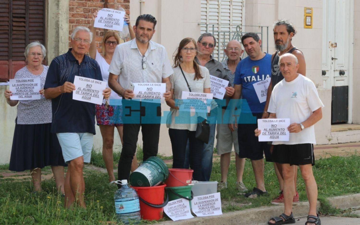 Cansados de la falta de agua, vecinos de Tolosa salieron a protestar