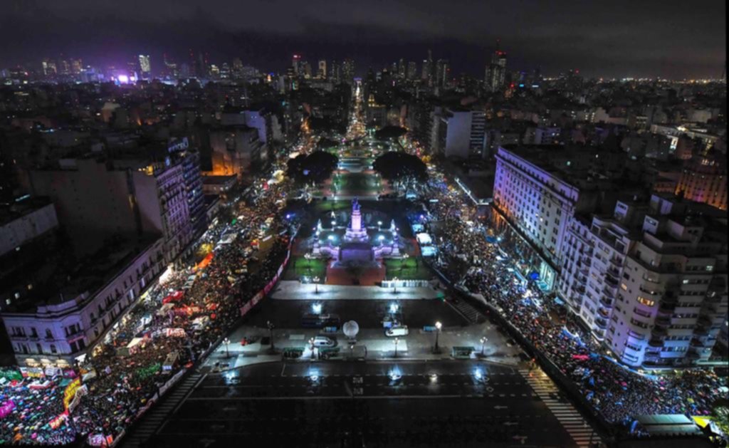 Aborto legal: el debate llegó al Congreso y se vivió en la calle