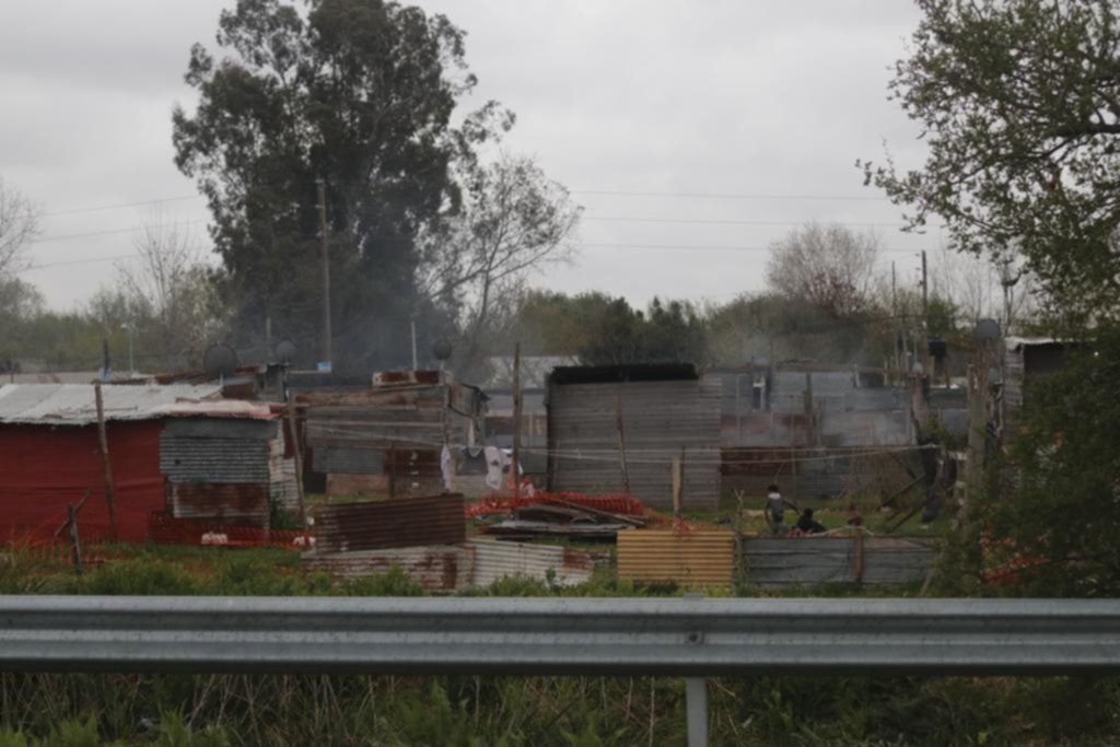 Sin respuestas, cuatro familias denunciarán a funcionarios de Berisso por las usurpaciones
