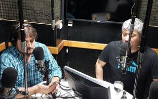 En vivo por La Redonda 100.3... EL SUPERCLÁSICO!