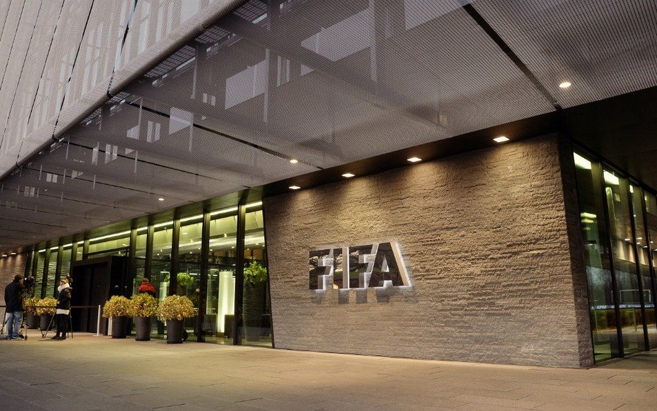 Los cambios que quiere aplicar la FIFA en el reglamento desde 2020