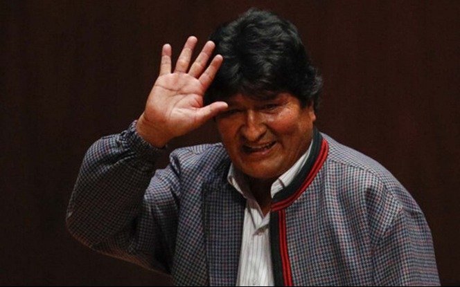 Evo Morales viajó a Cuba y afirman que planea instalarse en Argentina