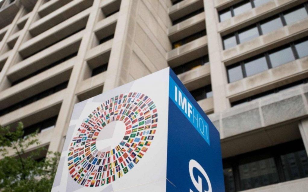 El FMI dice que apoya las reformas y las "medidas de protección social" del gobierno argentino
