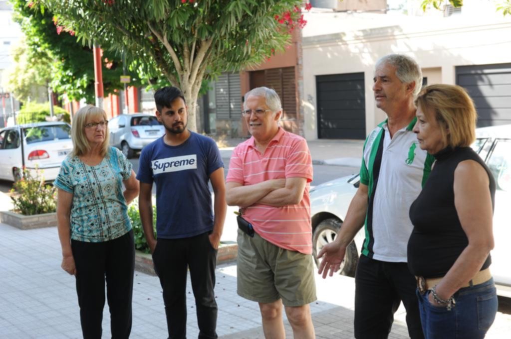 Calvario interminable: hay barrios que llevan 40 días de penurias por el agua