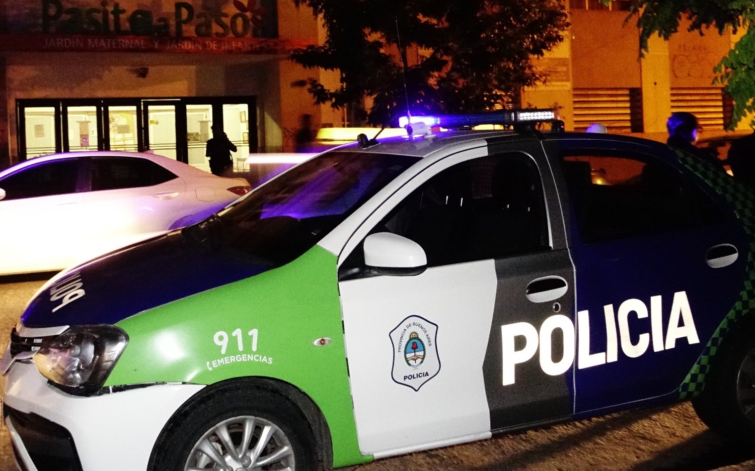 Delincuentes maniataron, golpearon y encañonaron  a una familia platense para robarle 