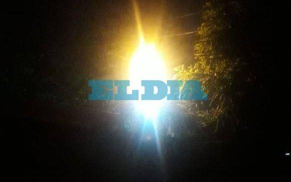 Queja por una luminaria "descontrolada" en 518, 11 y 12