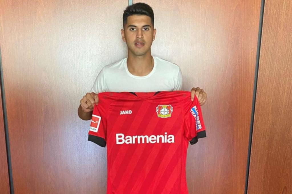 Bayer Leverkusen anunció la llegada de Exequiel Palacios