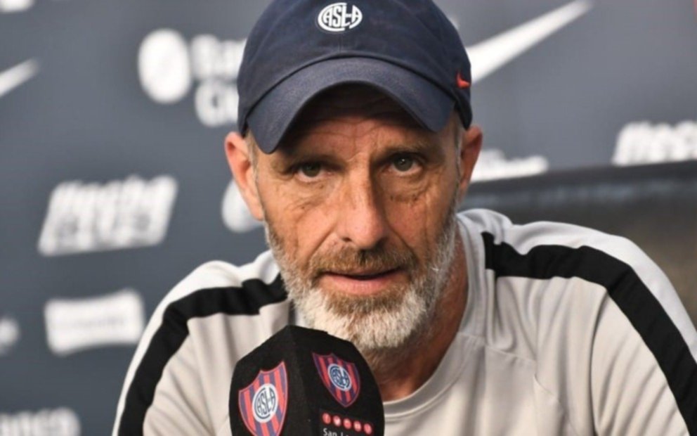 Monarriz: "Ningún entrenador hizo un curso en el espacio"