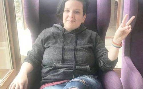 Autorizan a una persona a no figurar ni como hombre ni como mujer en su DNI