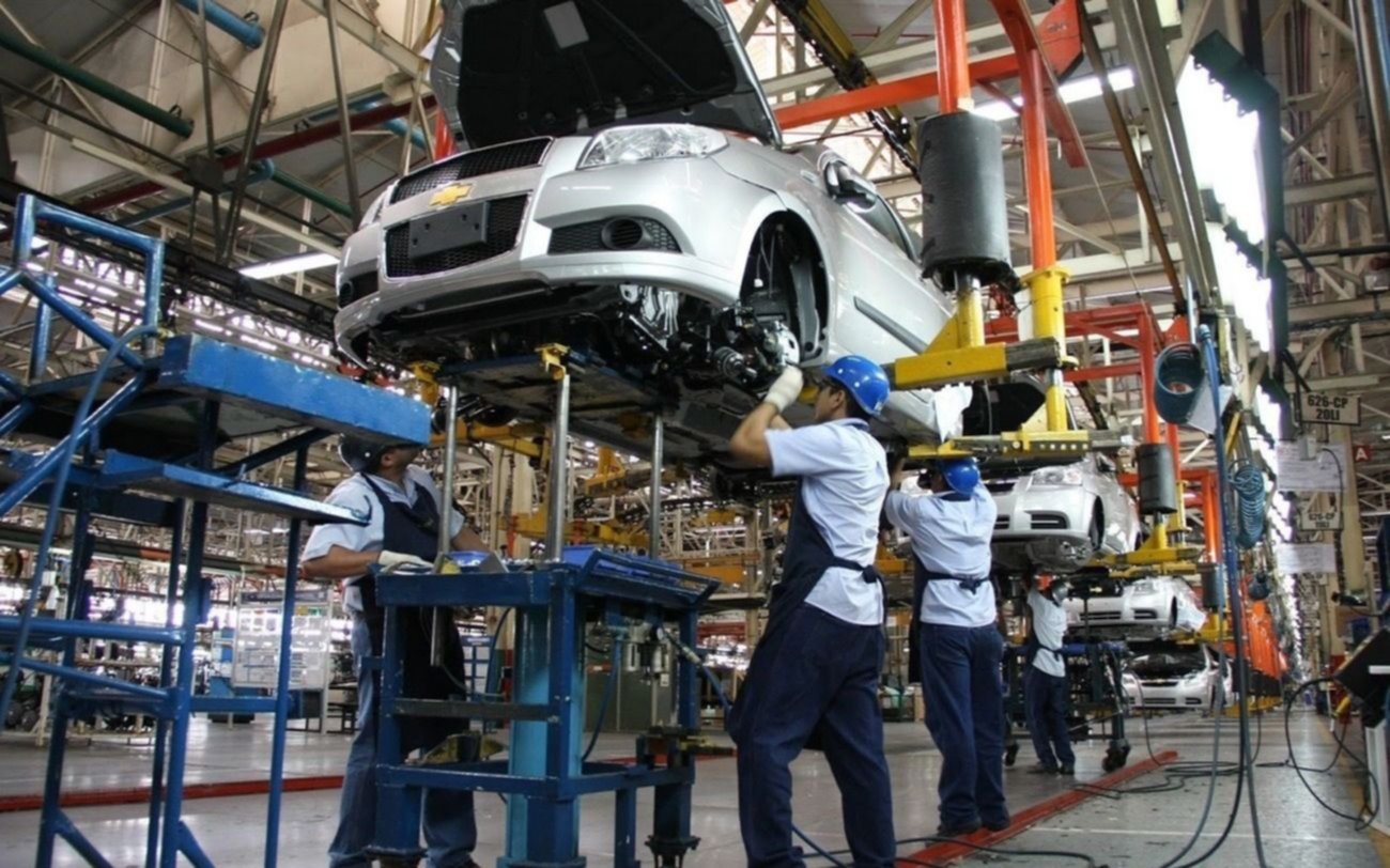 Algunos automóviles nuevos podrán aumentar hasta un 53% su precio