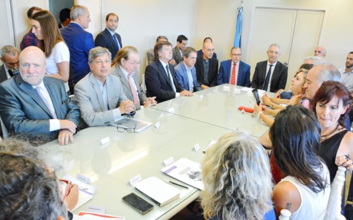 Superpoblación en cárceles: se reunió la Mesa Institucional de Diálogo