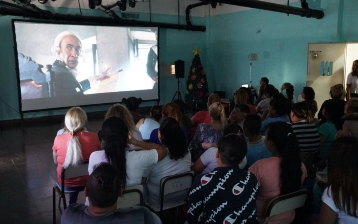 Una videoteca con más de 500 películas en una de las cárceles de mujeres de Los Hornos