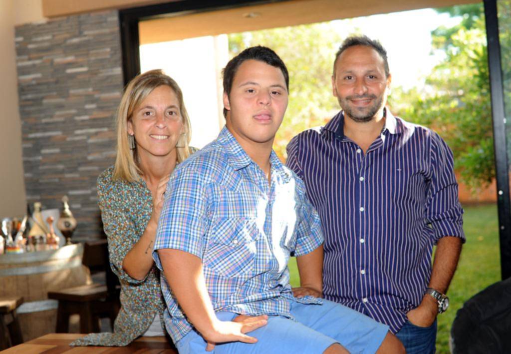 Los ejemplos de Valentín, el bachiller platense que dió la nota en el Rasore
