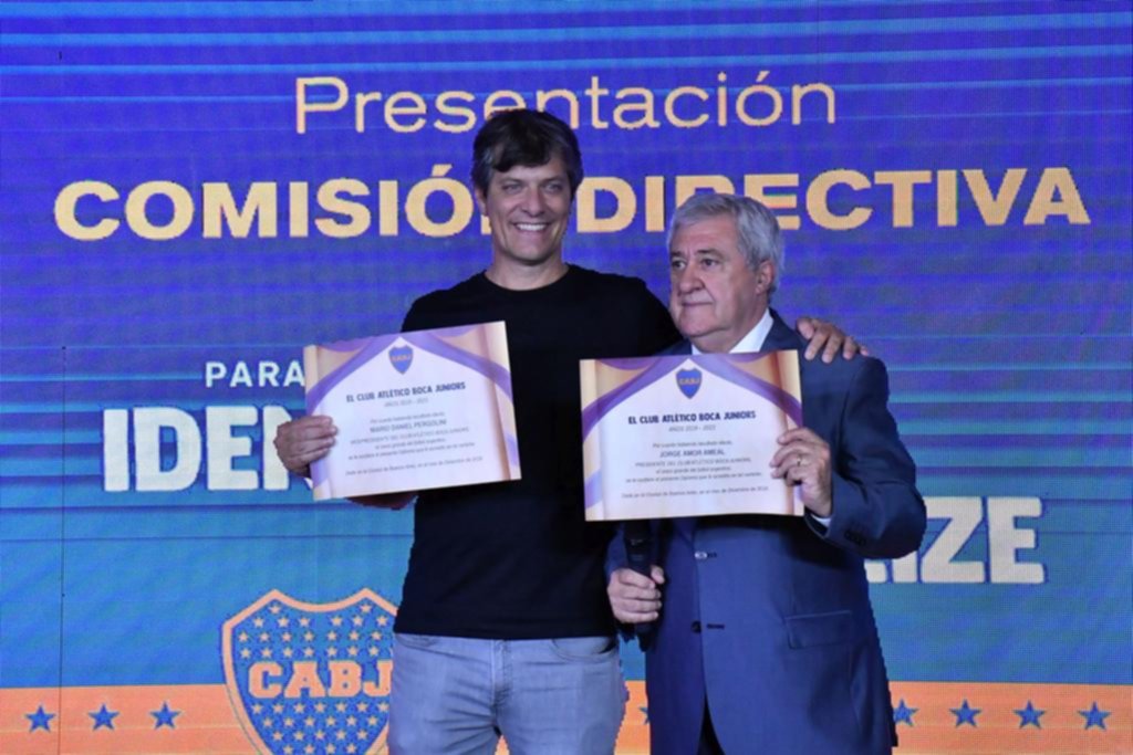 Asumió la nueva dirigencia de Boca, con Ameal a la cabeza