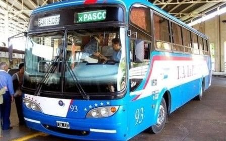 Un paro de choferes dejó sin servicios de micros del TALP durante varias horas